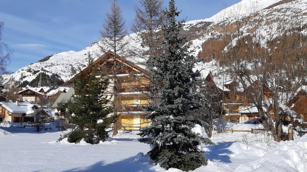 Appartements De La Chamoissiere 蒙乃第耶-勒潘 外观 照片
